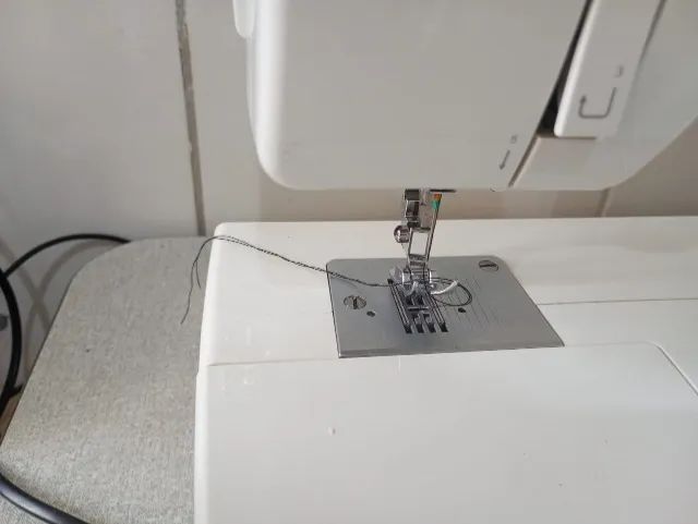 Máquina de costura  - Foto 4