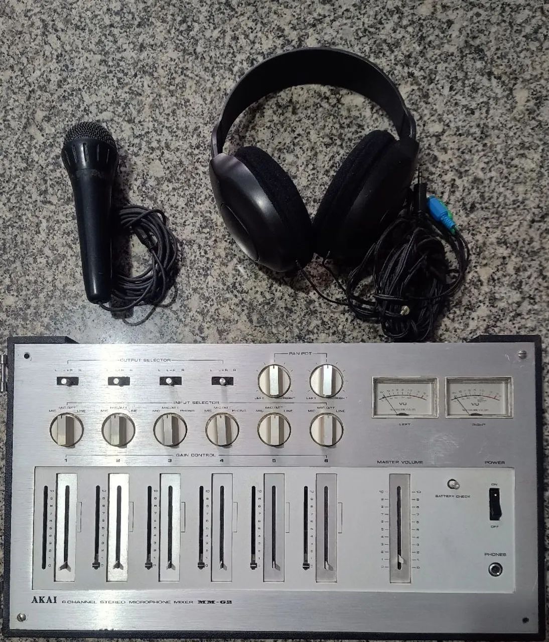 Kit mesa de microfone + fone de ouvido e microfone 