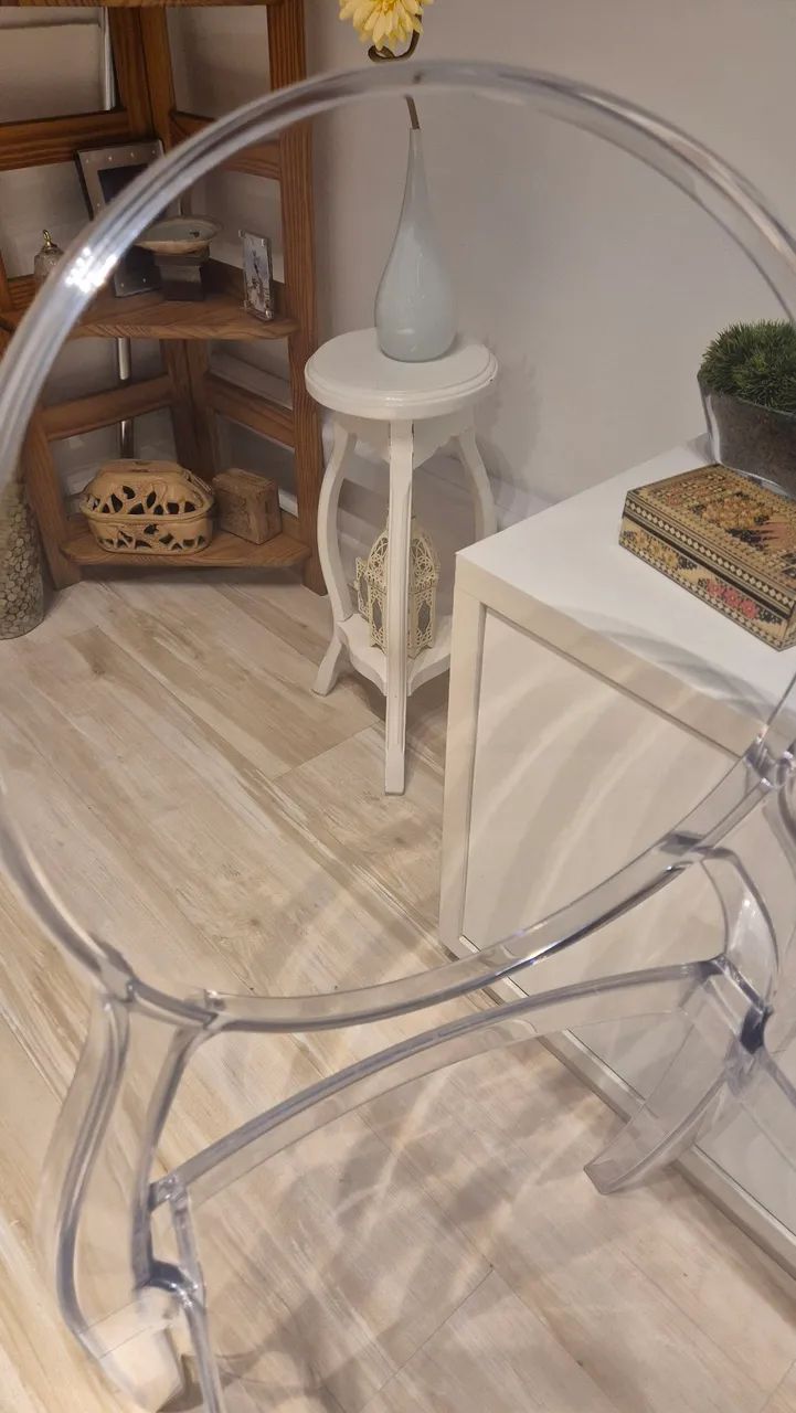 Lote 4 Cadeiras Acrílicas Elizabeth Ghost Transparentes - Foto 5