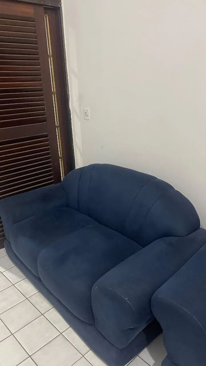 Conjunto de sofá / precisa de uma limpeza ou uma reforma