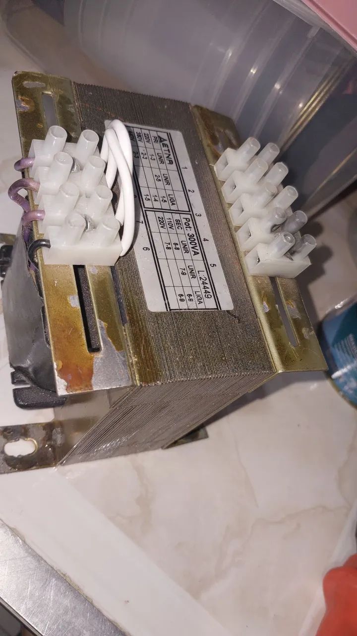 transformador de comando da marca Aetna, com potência de 300VA - Foto 4