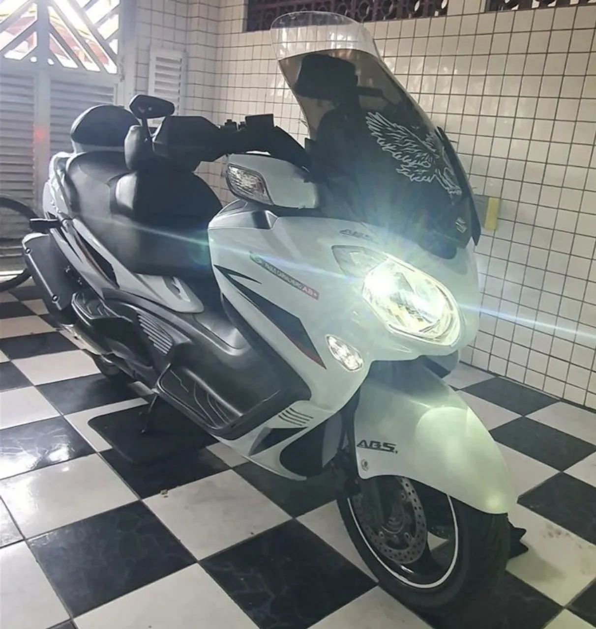 SUZUKI BURGMAN 650 EXECUTIVE NOVA - Foto 4