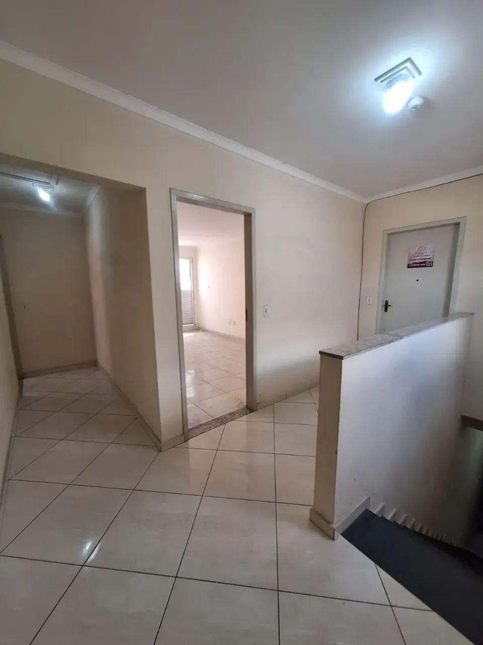 SALA COMERCIAL EM FRENTE AO ASSAI DE GUAIANASES