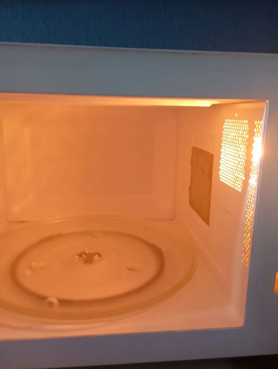 Microondas Eletrolux 31 litros  - Foto 2