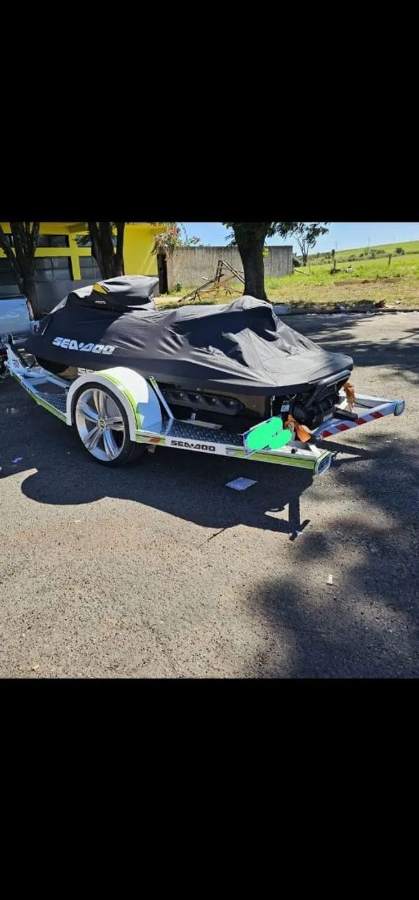 JET SKI GTI 130    2013    - Foto 3