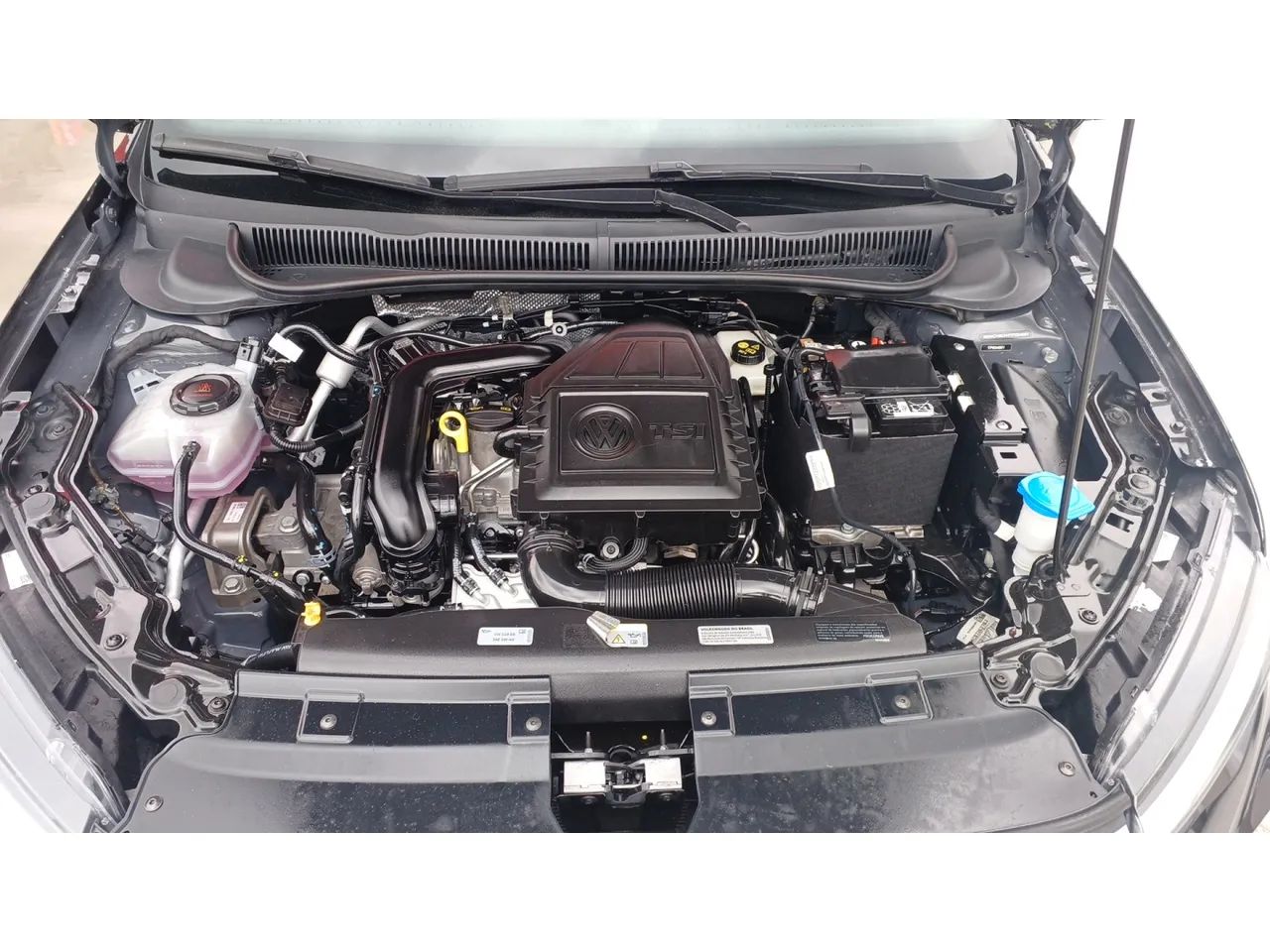 Volkswagen Nivus Highline 1.0 200 TSI Flex Aut., foto 16 de 16