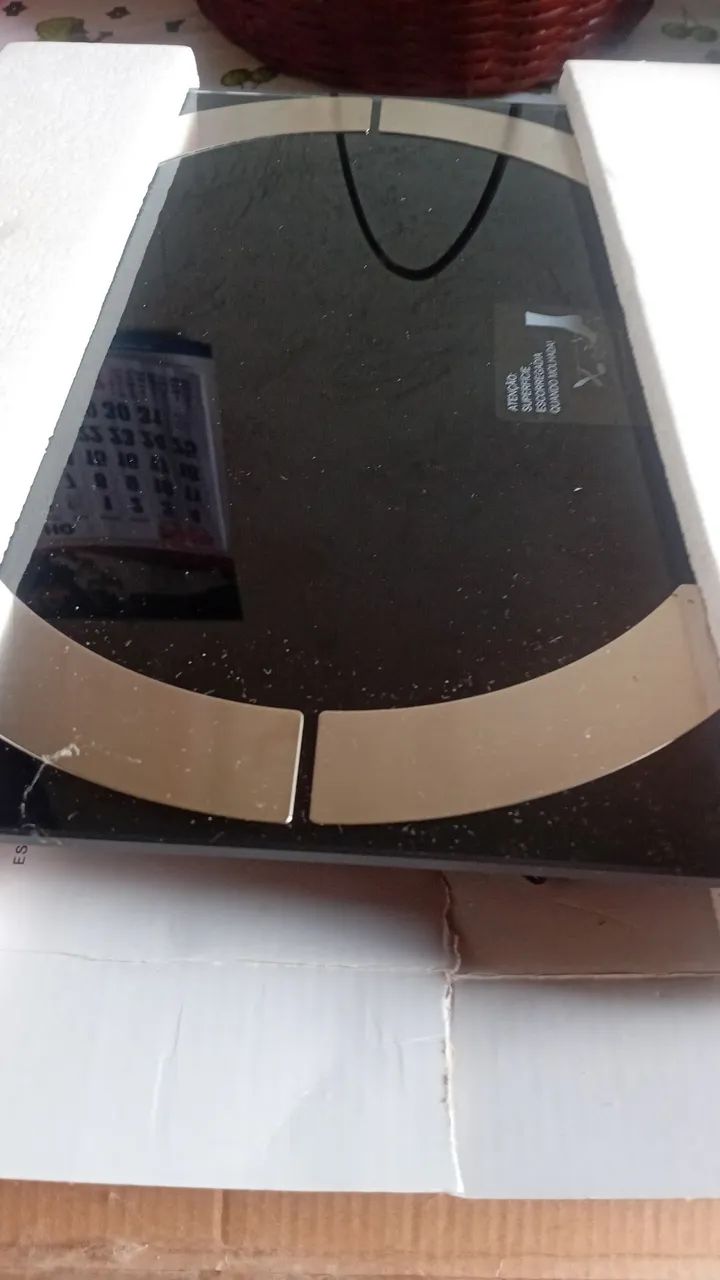 Vende se uma balança 