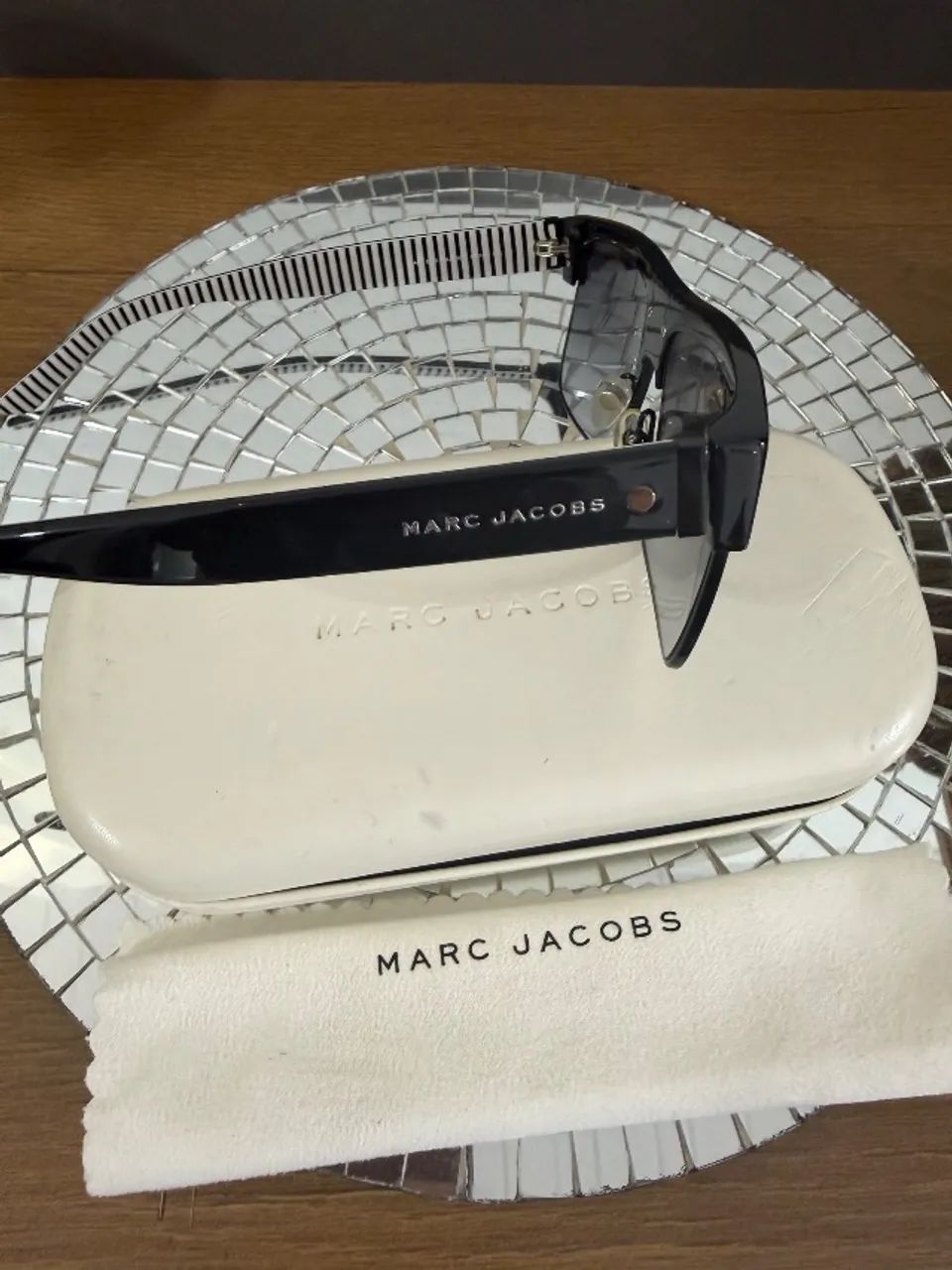 Óculos de sol Marc Jacobs 100% original, modelo MARC 56/S XJ4HD. - Foto 4