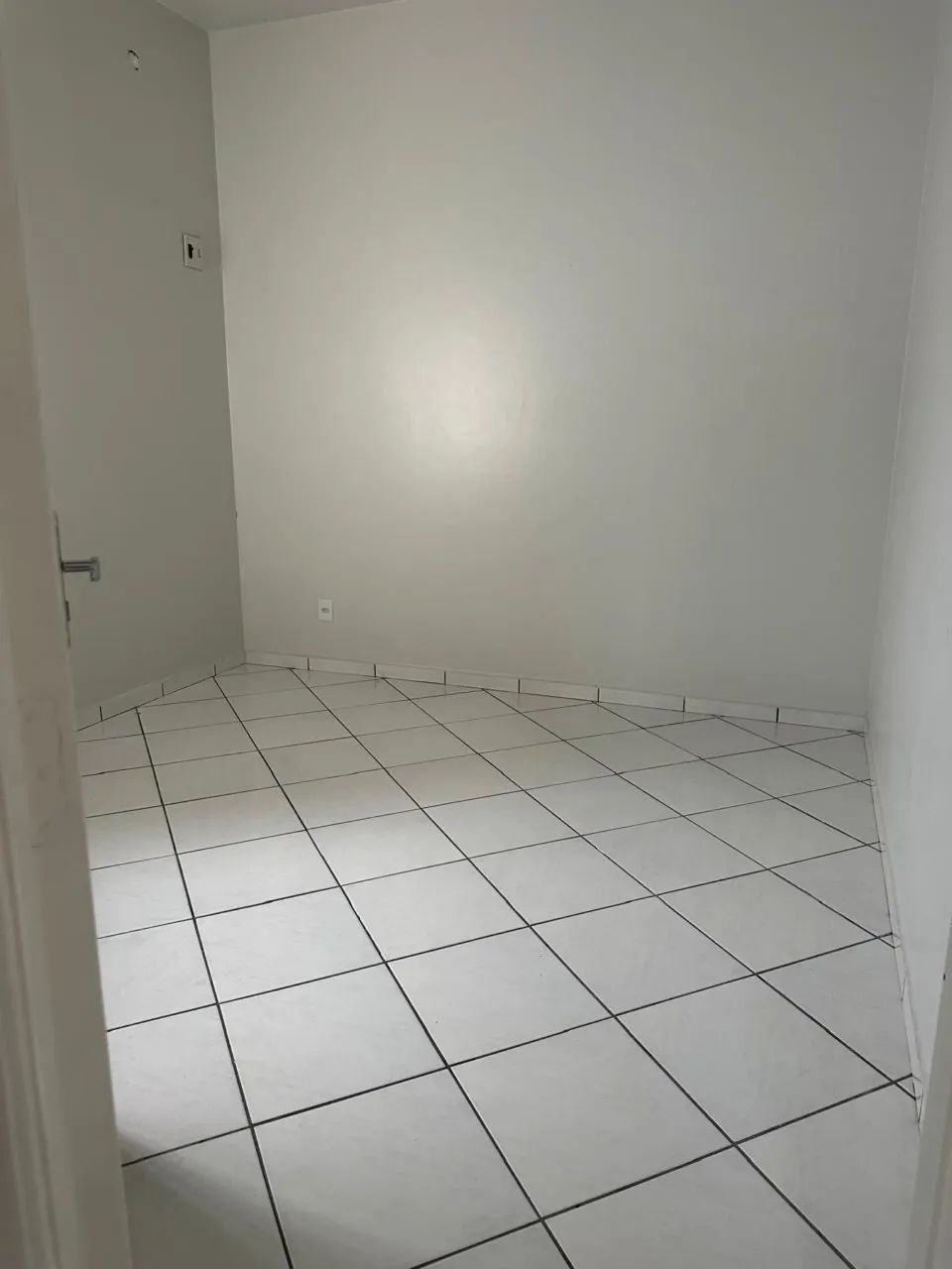 Imperdível!Alugo apt no caçari com 2 quartos. - Foto 4