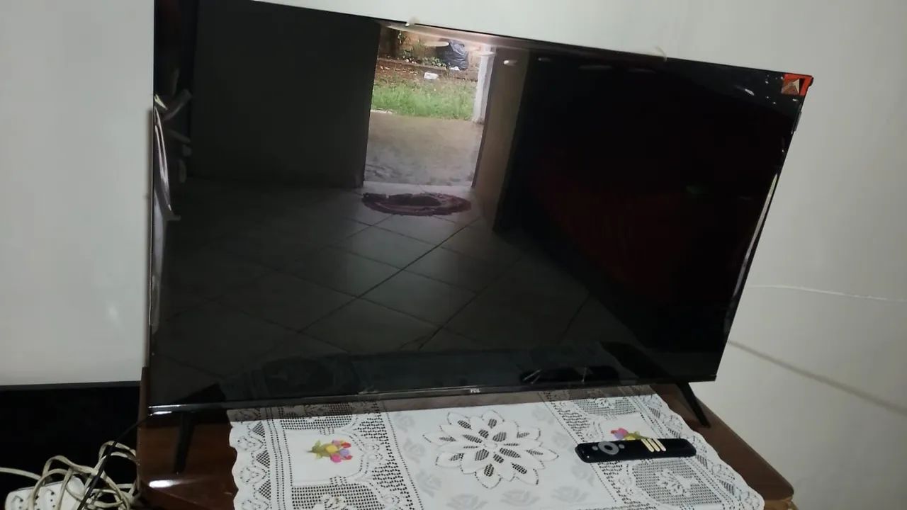 Vendo Tv TCL 43 polegadas  - Foto 3