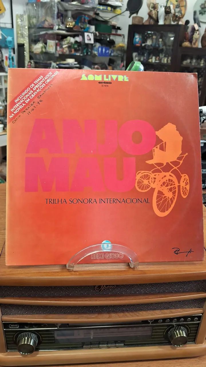 Lp trilha sonora internacional da novela "Anjo Mau",