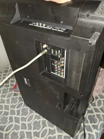 TV Buster de 32 polegadas com tela manchada, para uso ou perfeita para quem quer consertar - Foto 3