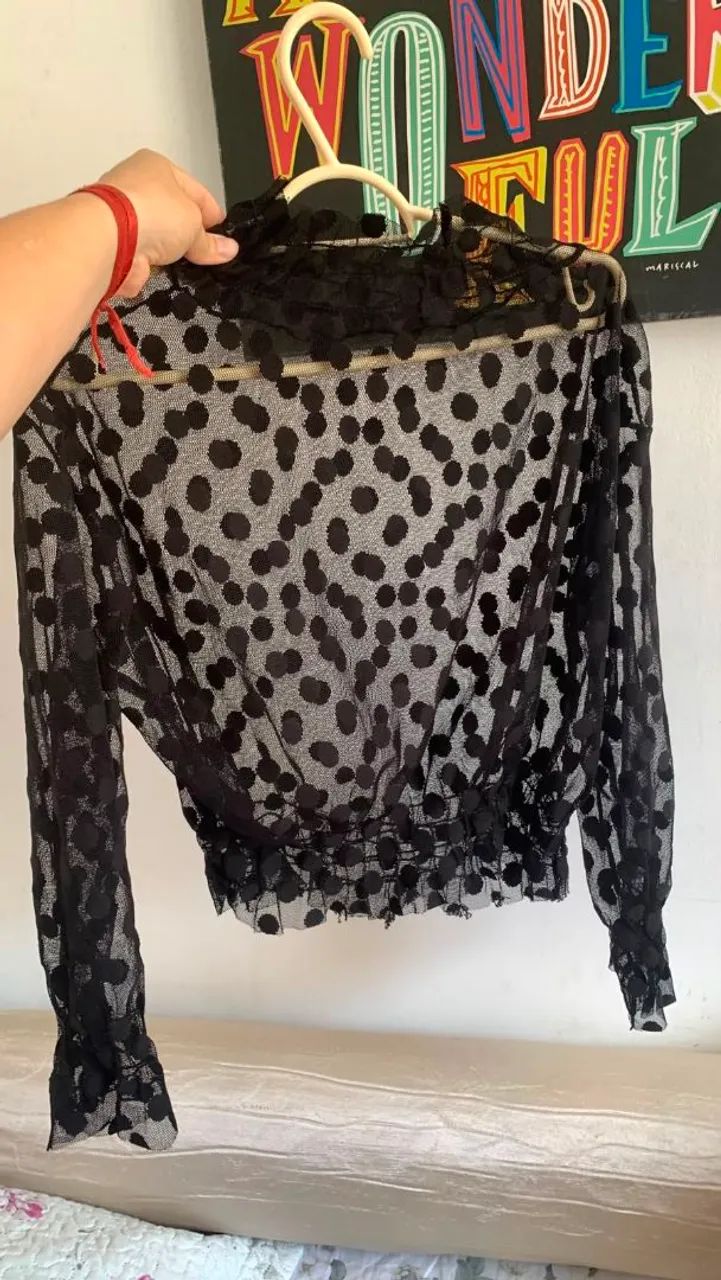 Blusa de tule preta