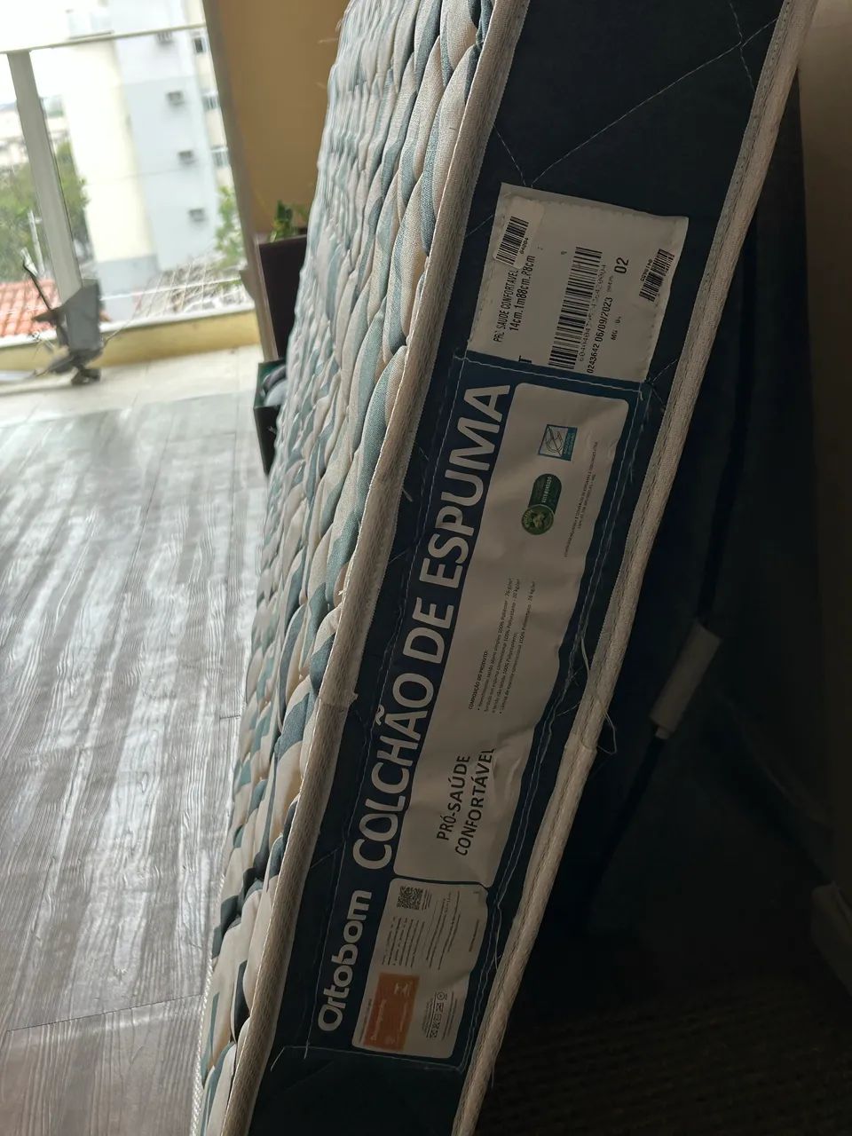 Colchão ortobom espuma novo 