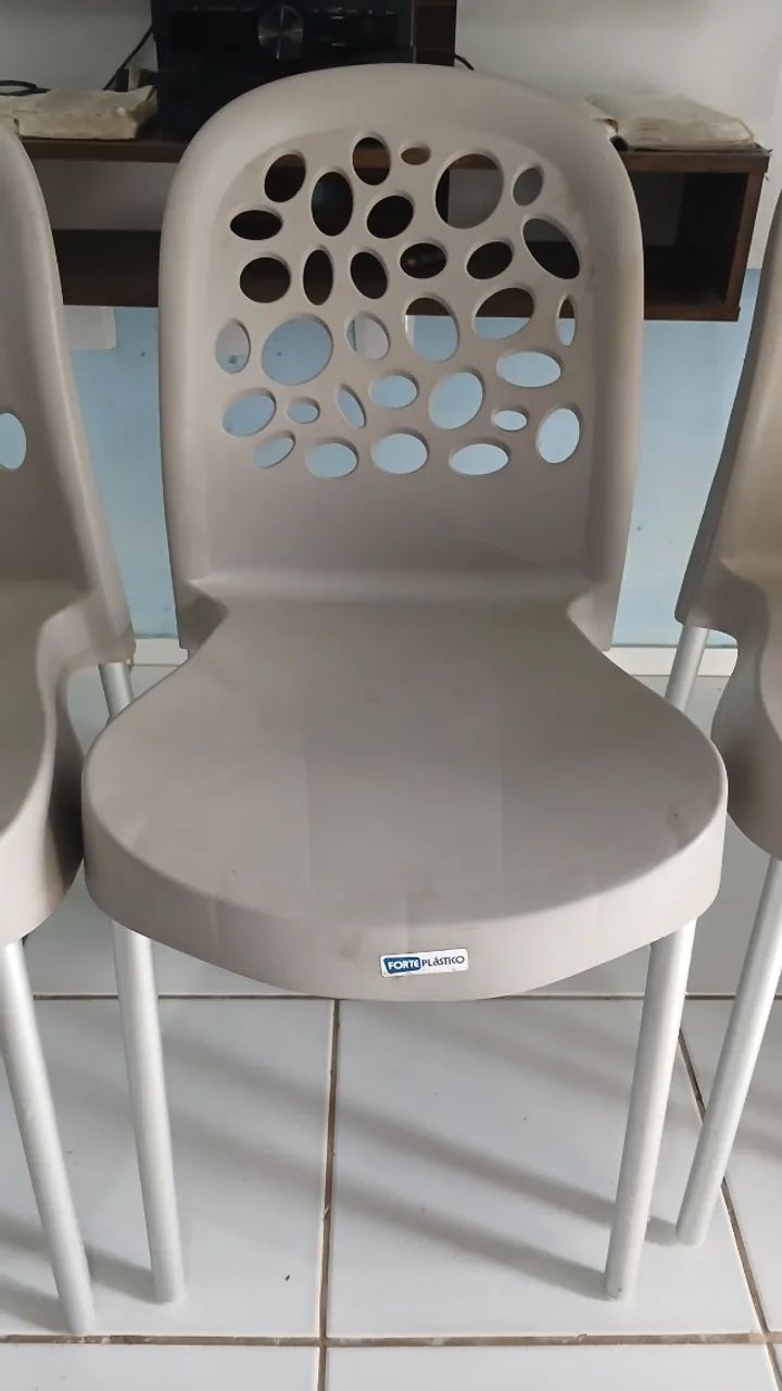 4 CADEIRAS DE COZINHA NOVAS - Foto 2