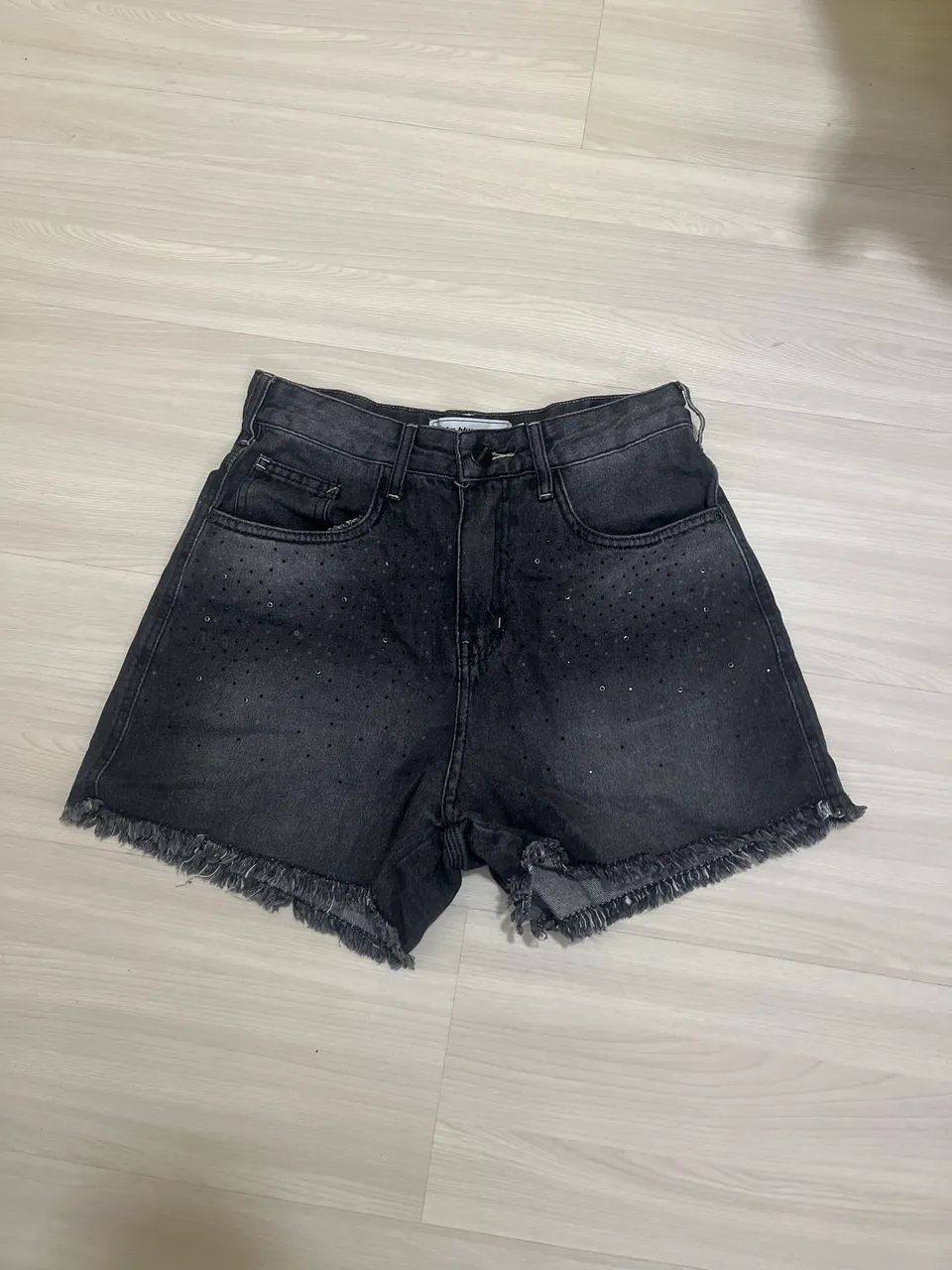 short preto com brilho nunca usado