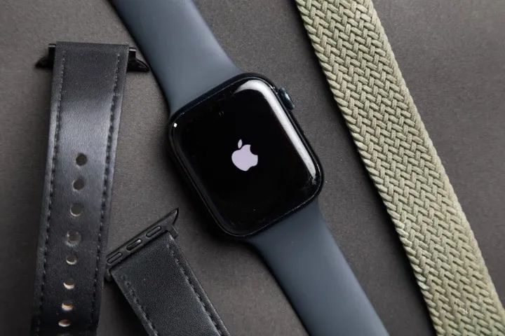 APPLE WATCH SERIES 9 - 45MM - Foto 5