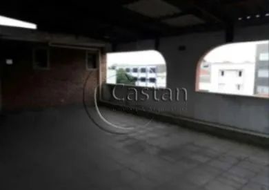 predio a poucos metros da feira da madrugada