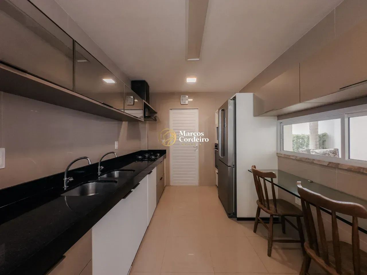 Casapara aluguel possui 205 metros quadrados com 4 quartos no Marbela - Eusébio - CE - Foto 4