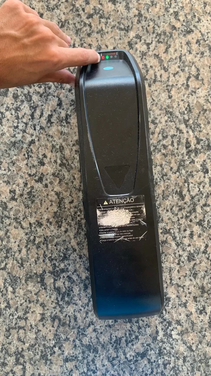 Bateria ouxi v8 1000w - Com defeito - Foto 4
