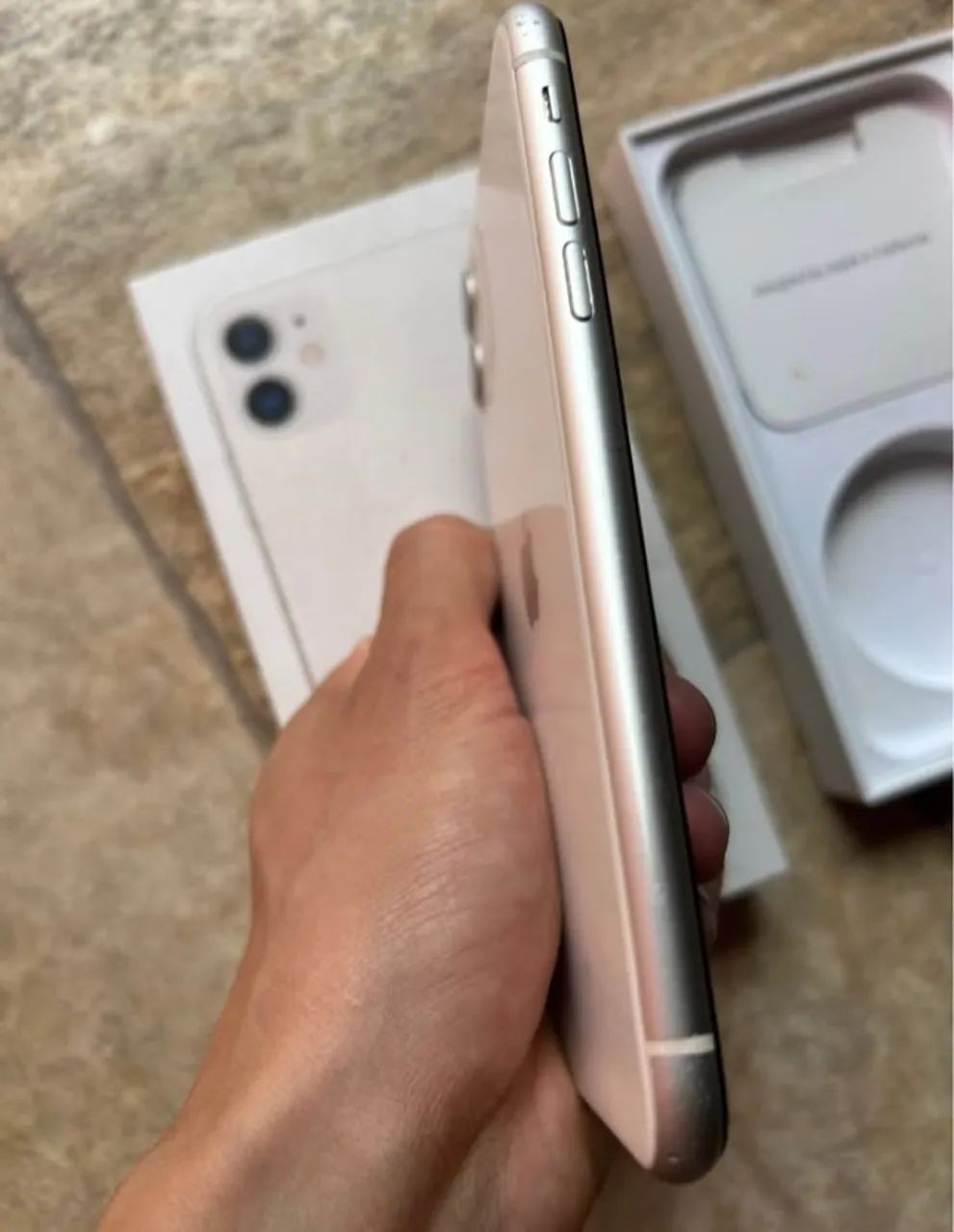 Iphone 11 sem datalhes na caixa  - Foto 3