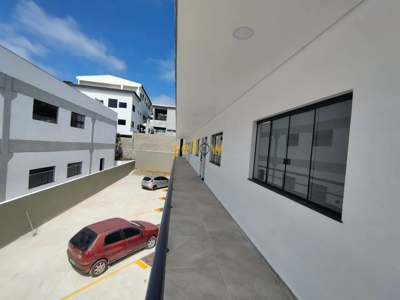Sala comercial de 30m² no Centro de Arujá com 1 banheiro por R$ 1.800/mês - Foto 6