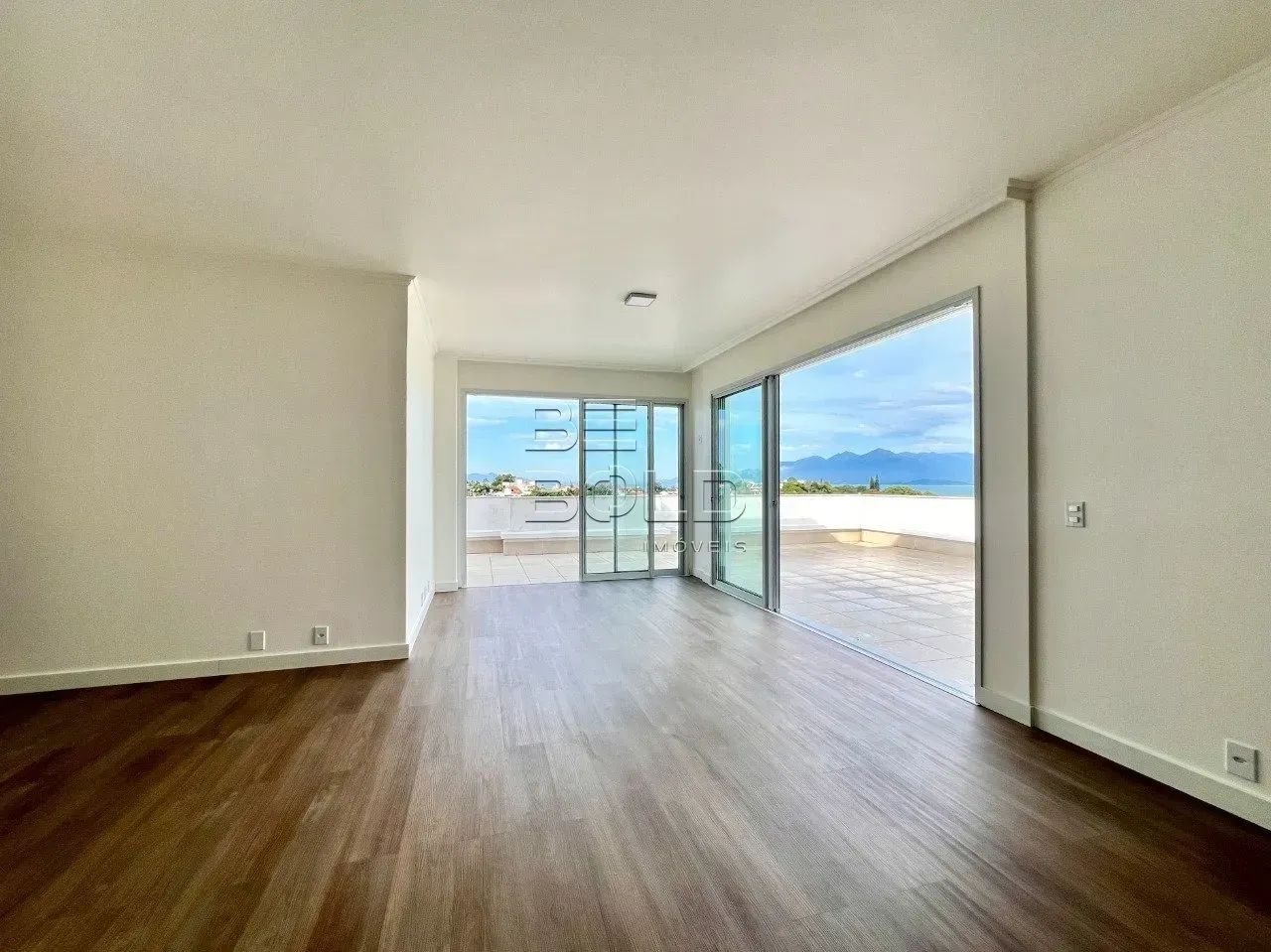 Cobertura plana com vista mar e 4 dormitórios Bom Abrigo - Foto 4