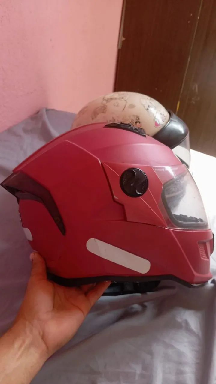 Capacete top