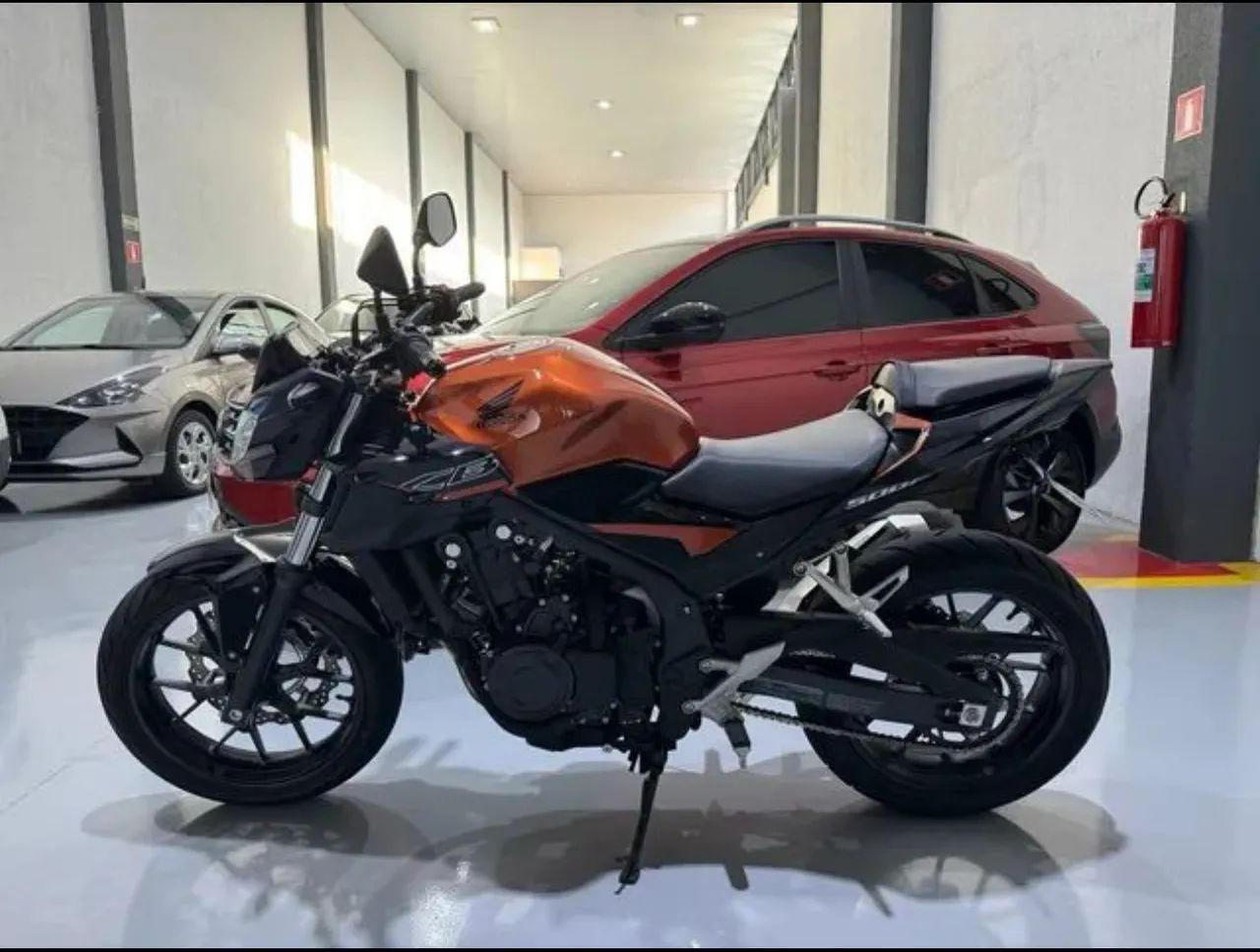 CB 500F  LINDAAAA