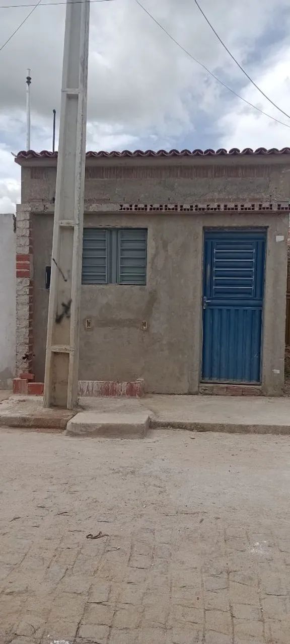 Entrego a casa forrada e pintada 