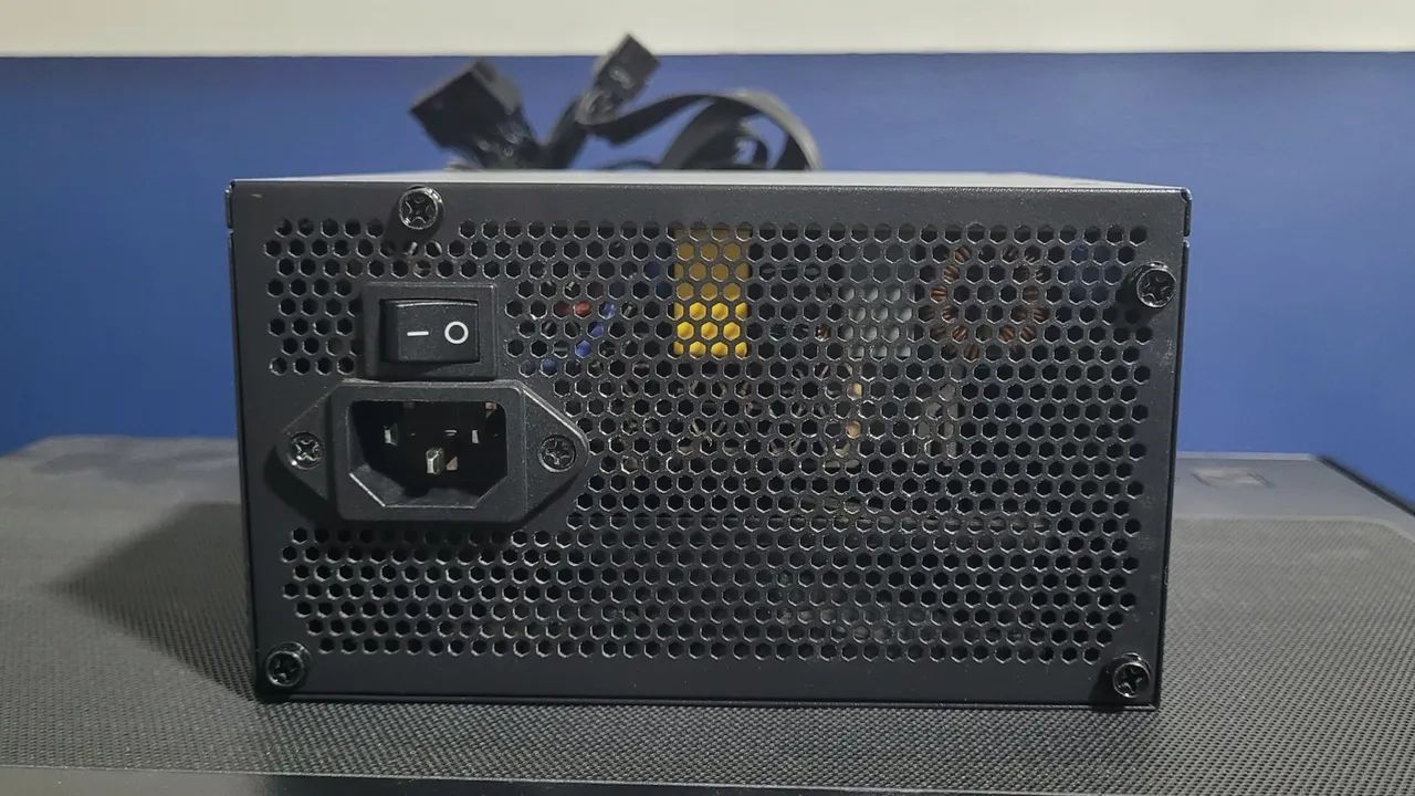 Fonte Cooler Master MWE 650W Bronze V2 - Projeto DC-to-DC (Qualidade Superior) - Foto 4