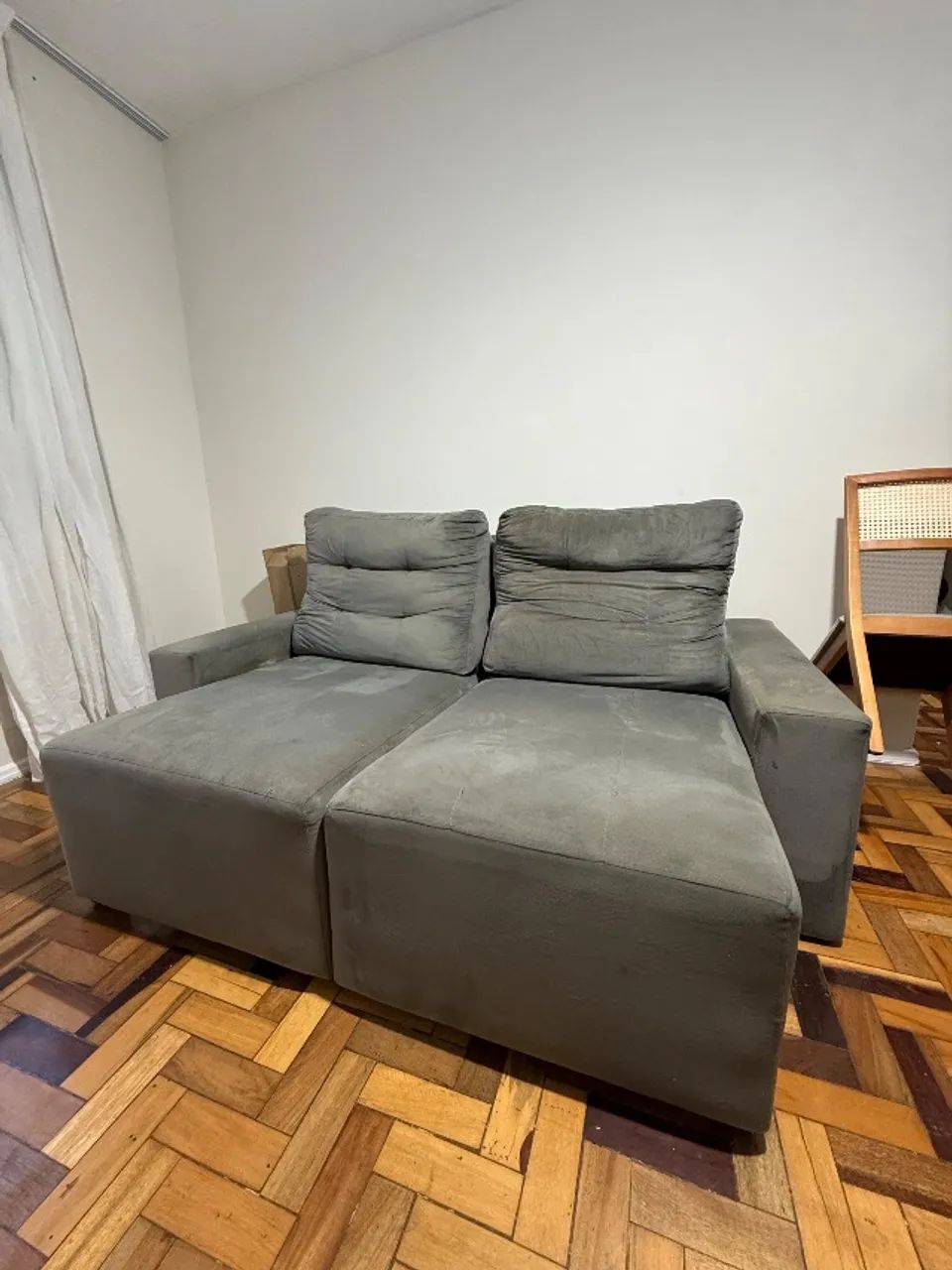 Sofá retrátil + cadeiras  - Foto 4
