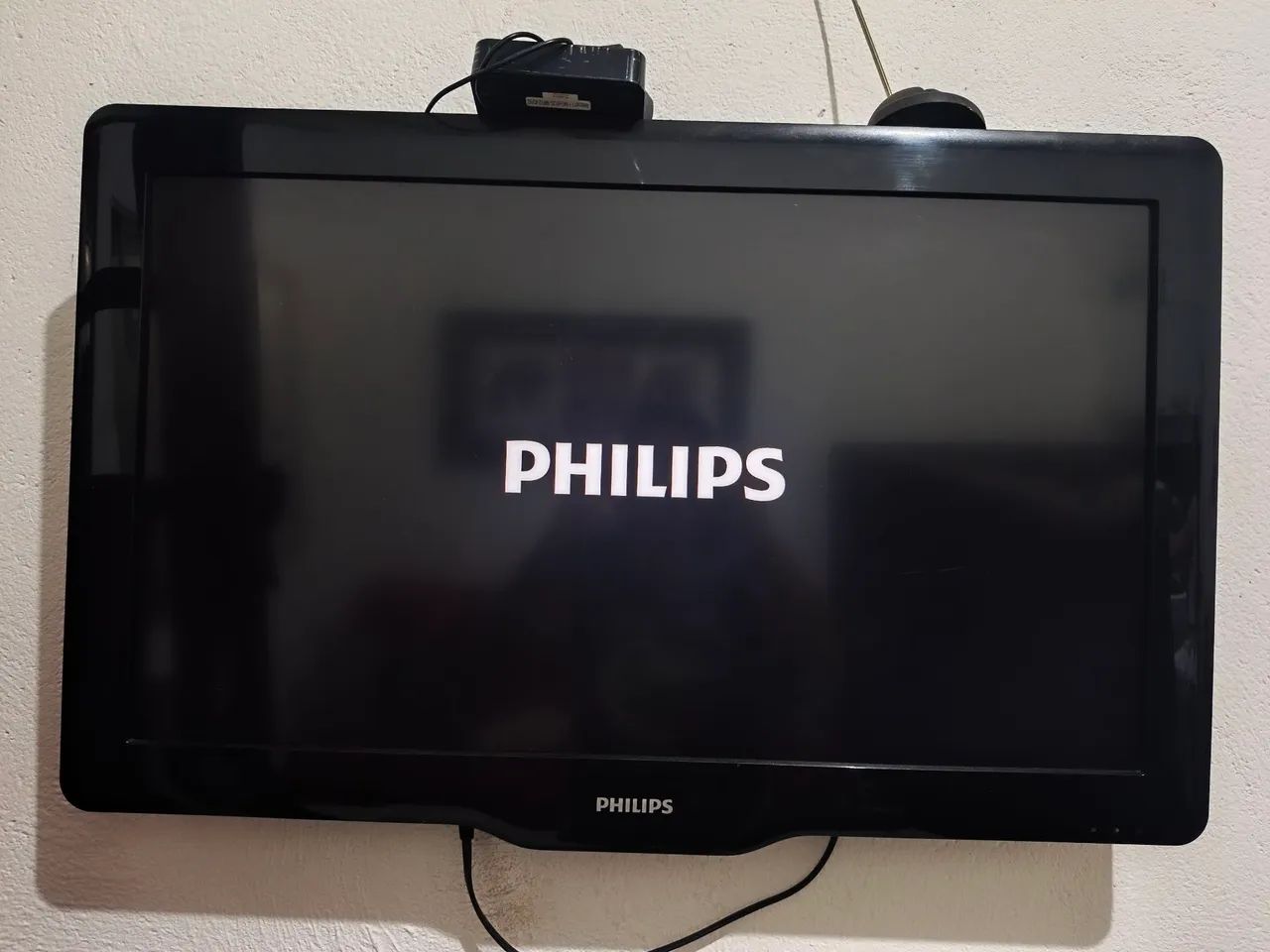 Vendo Televisão 32 polegadas PHILIPS  - Foto 2