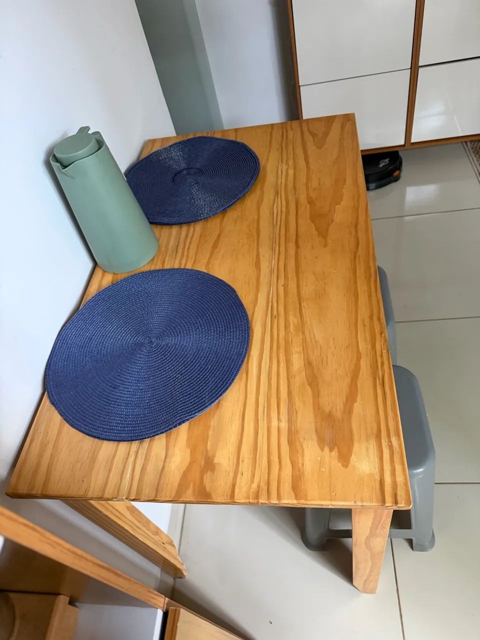 Mesa de madeira de paletes envernizada  - Foto 2