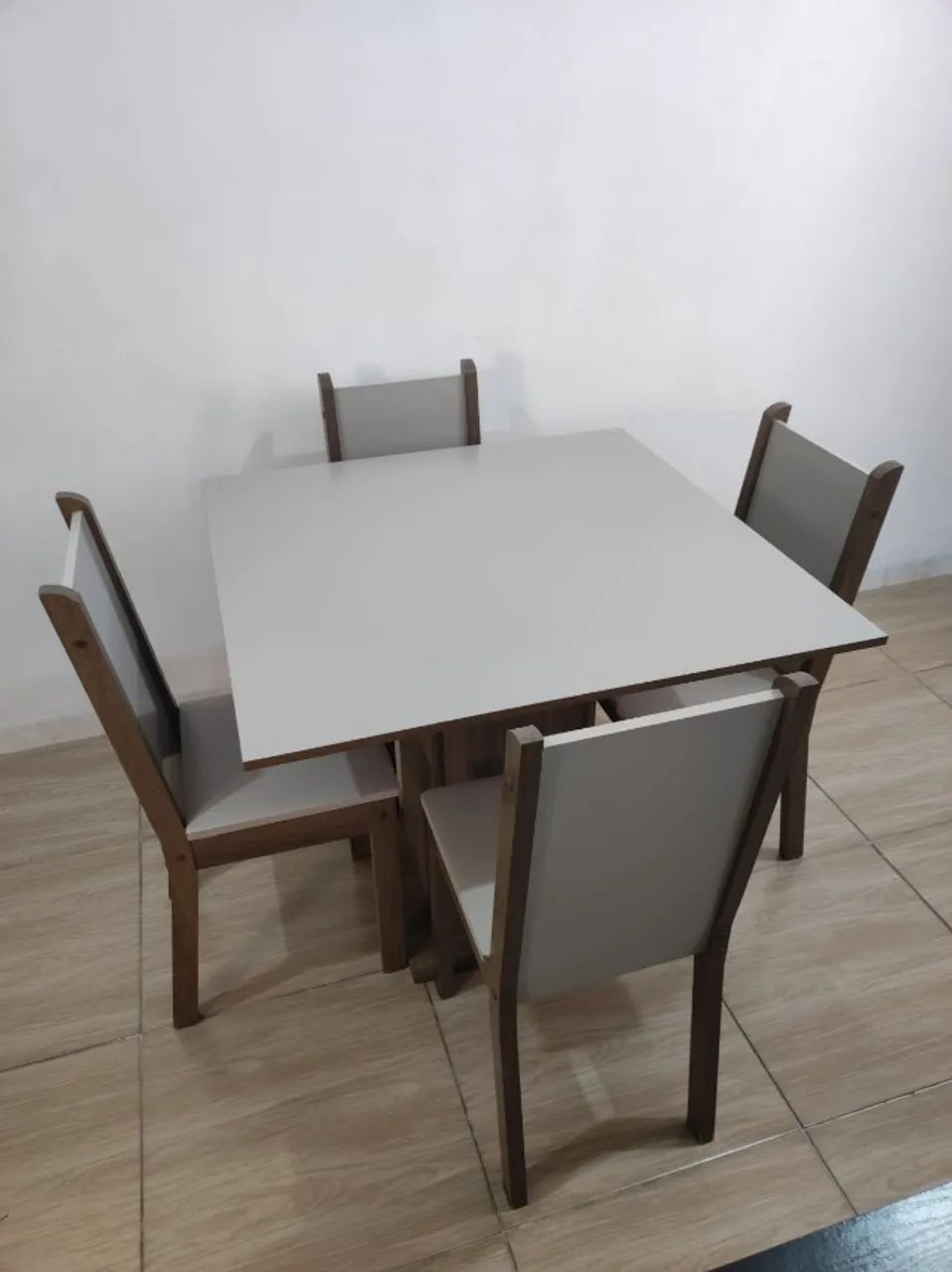 Mesa de jantar 4 cadeiras - Mesas - Pátria Nova, Novo Hamburgo