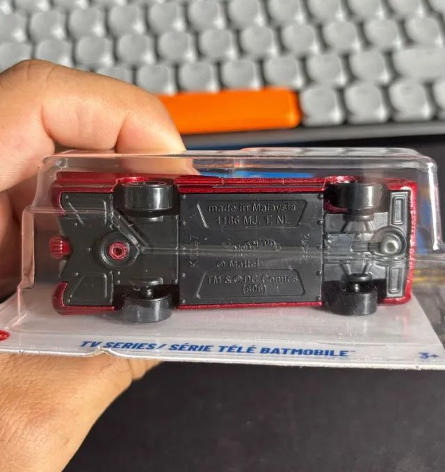 HotWheels - Batman - Classic TV Series - Vermelho - Foto 4