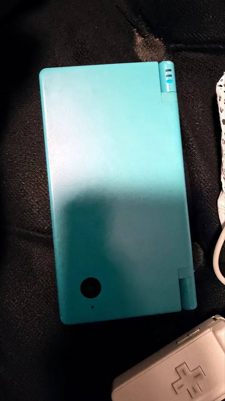 2 NINTENDOS DSI - BRANCO E AZUL