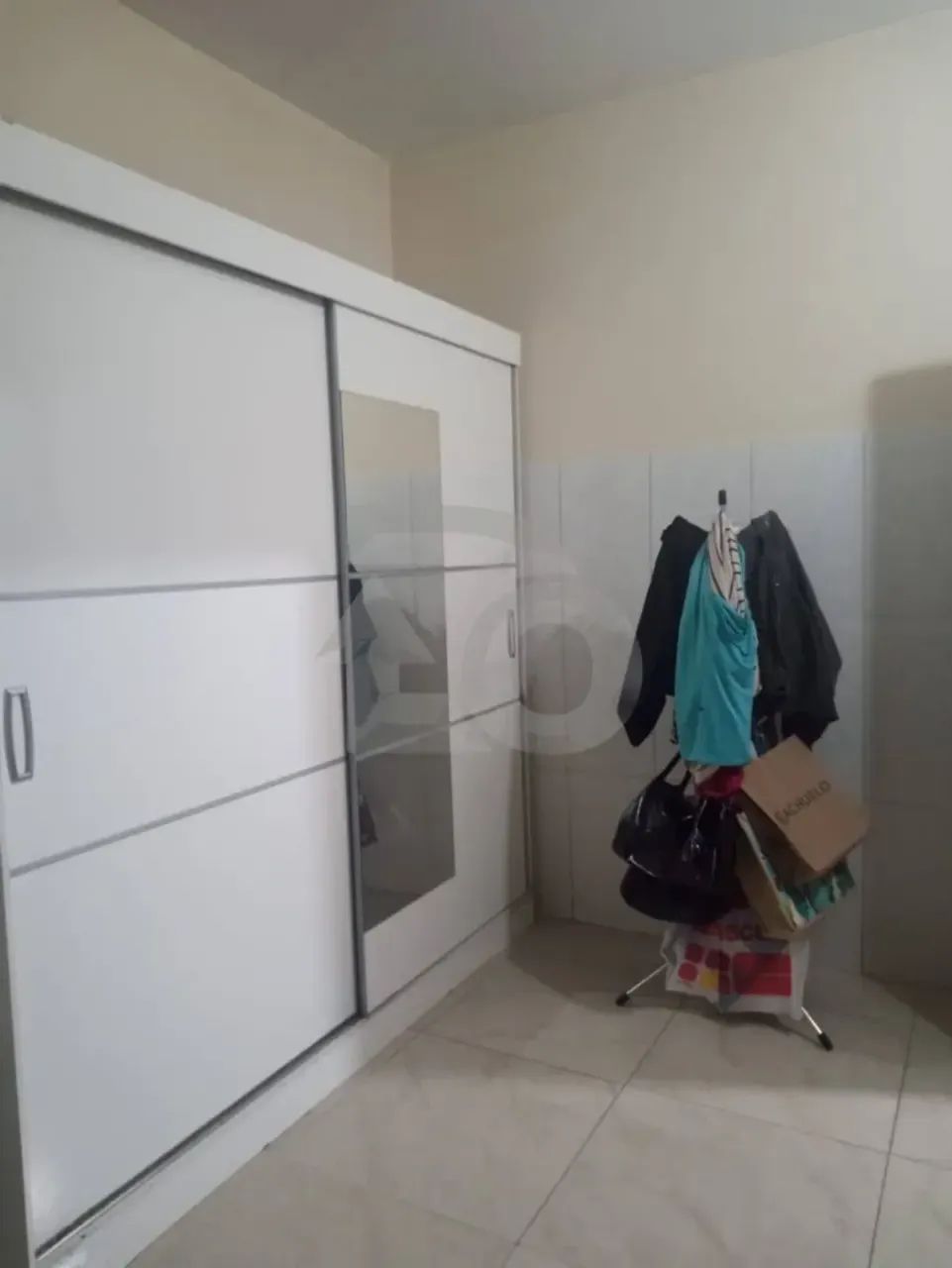 Casa no Bairro Aeroporto com 300m², 3 Quartos, 2 Garagens e Quintal - Foto 4