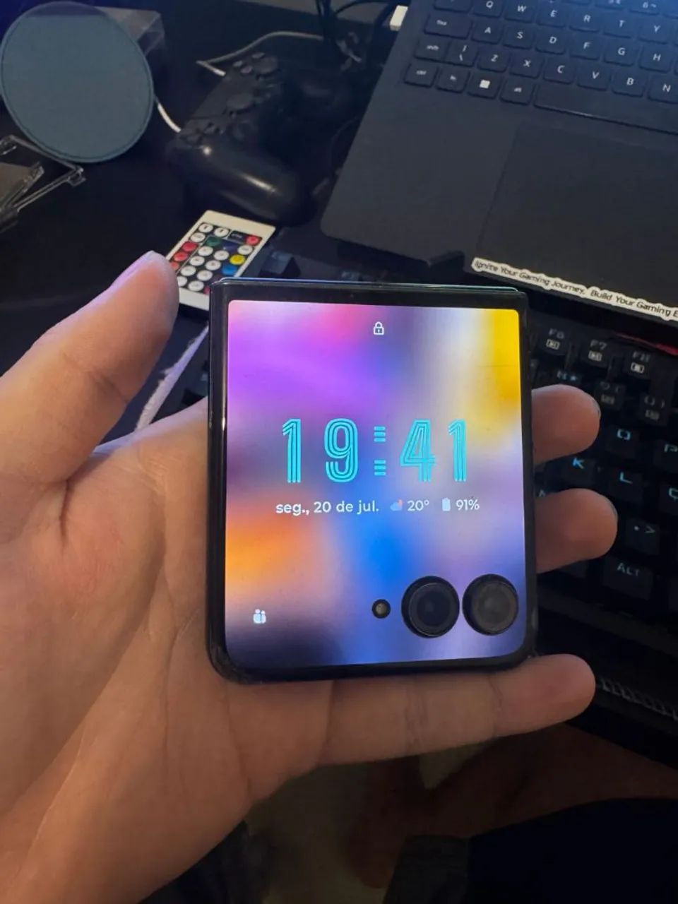 Moto razr 50 ultra - Foto 3