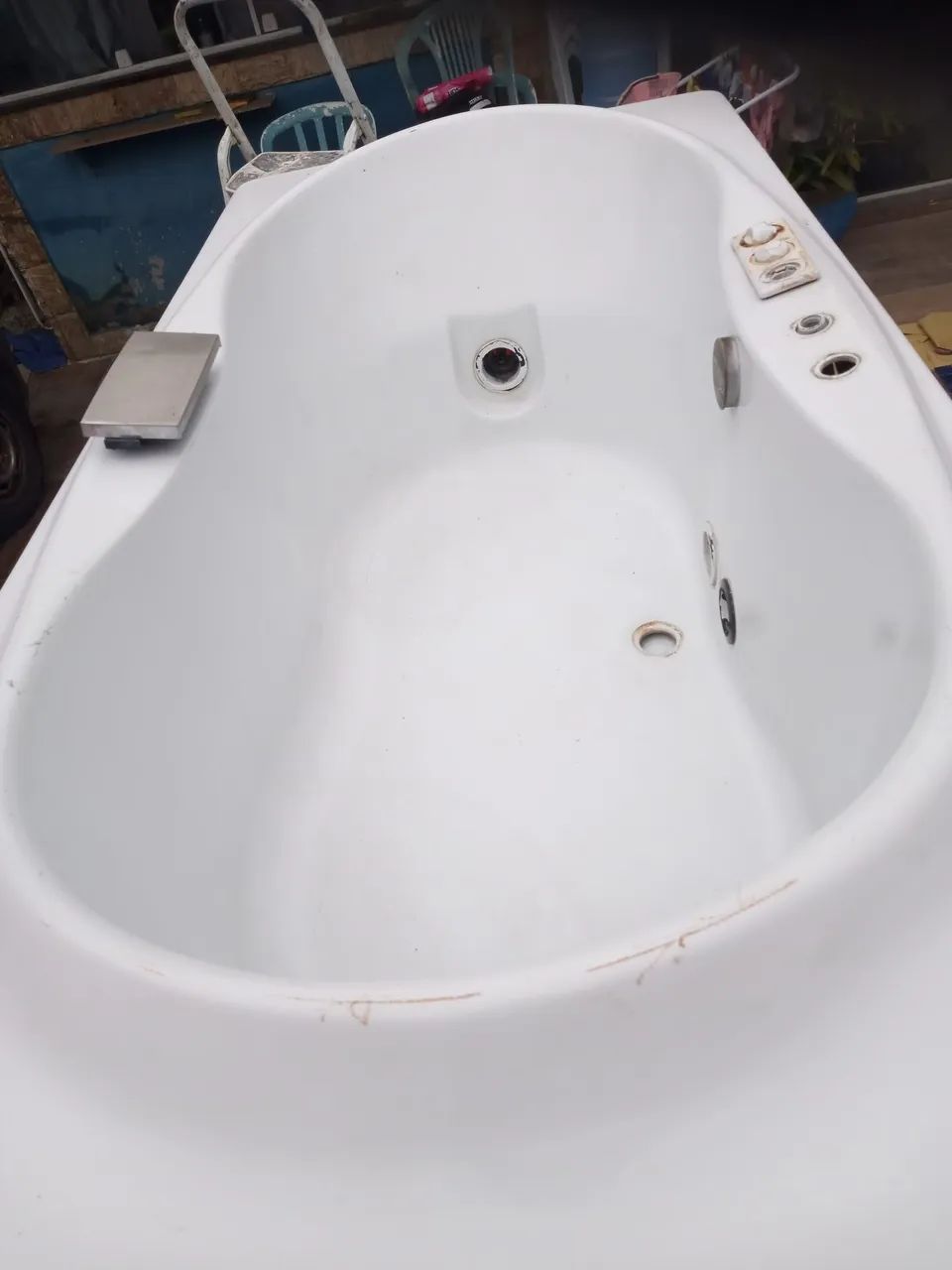 Hydrotherapy Bathtub