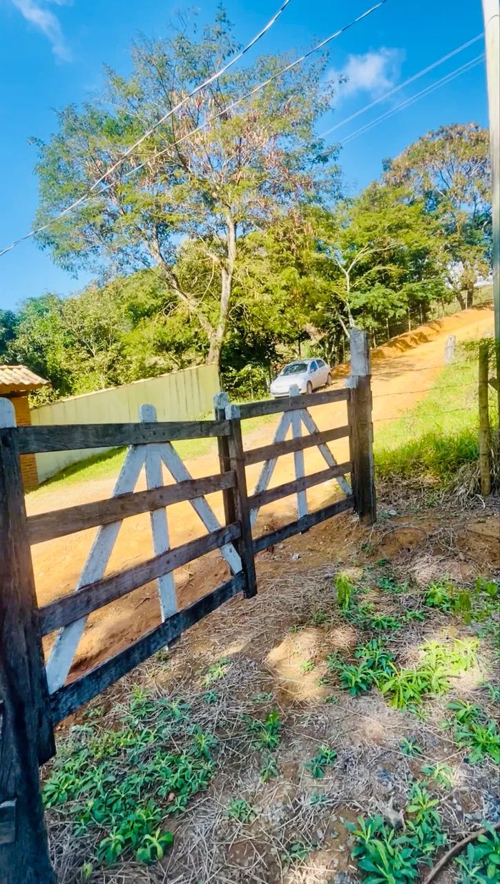 Vende-se Granja em Rio Pomba
