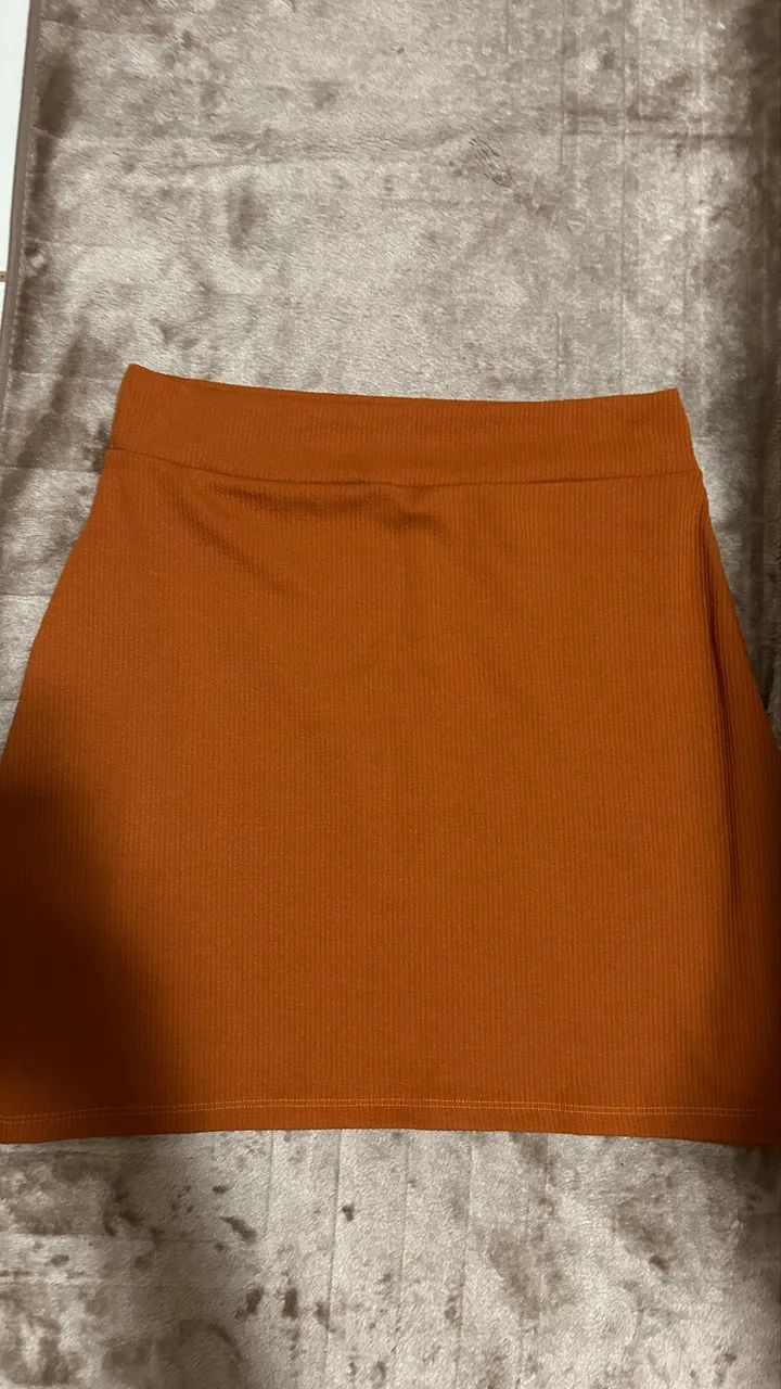 Conjunto cropped e saia - Foto 5