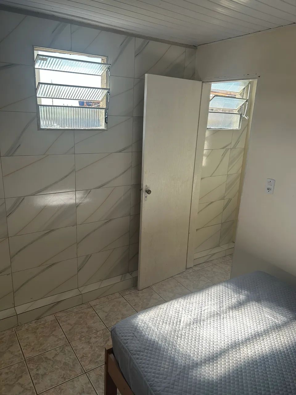 KITNET MOBILIADA NA ORLA DE PITUAÇU  - Foto 3