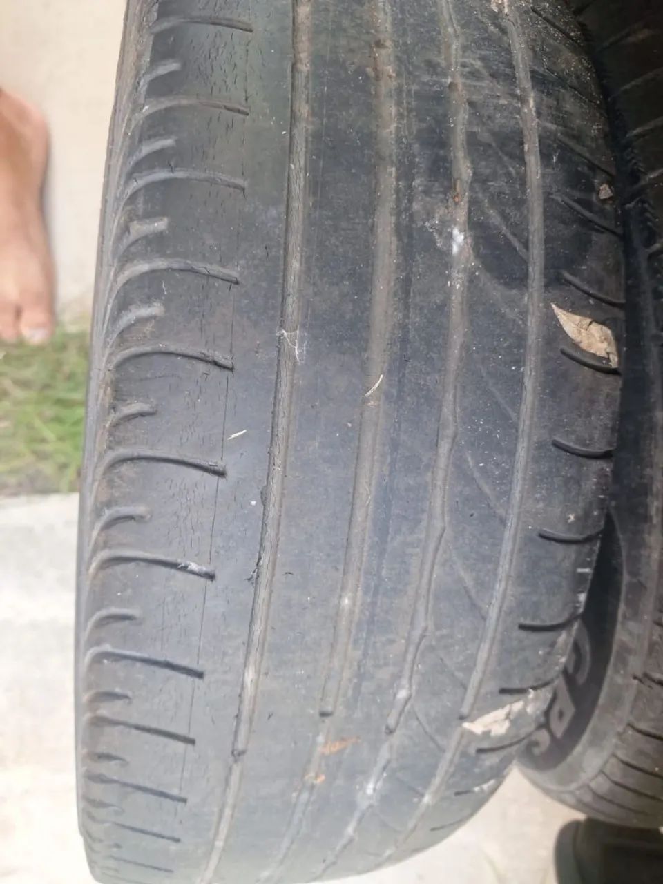 Vendo pneus aro 14 100 reais a unidade  - Foto 4