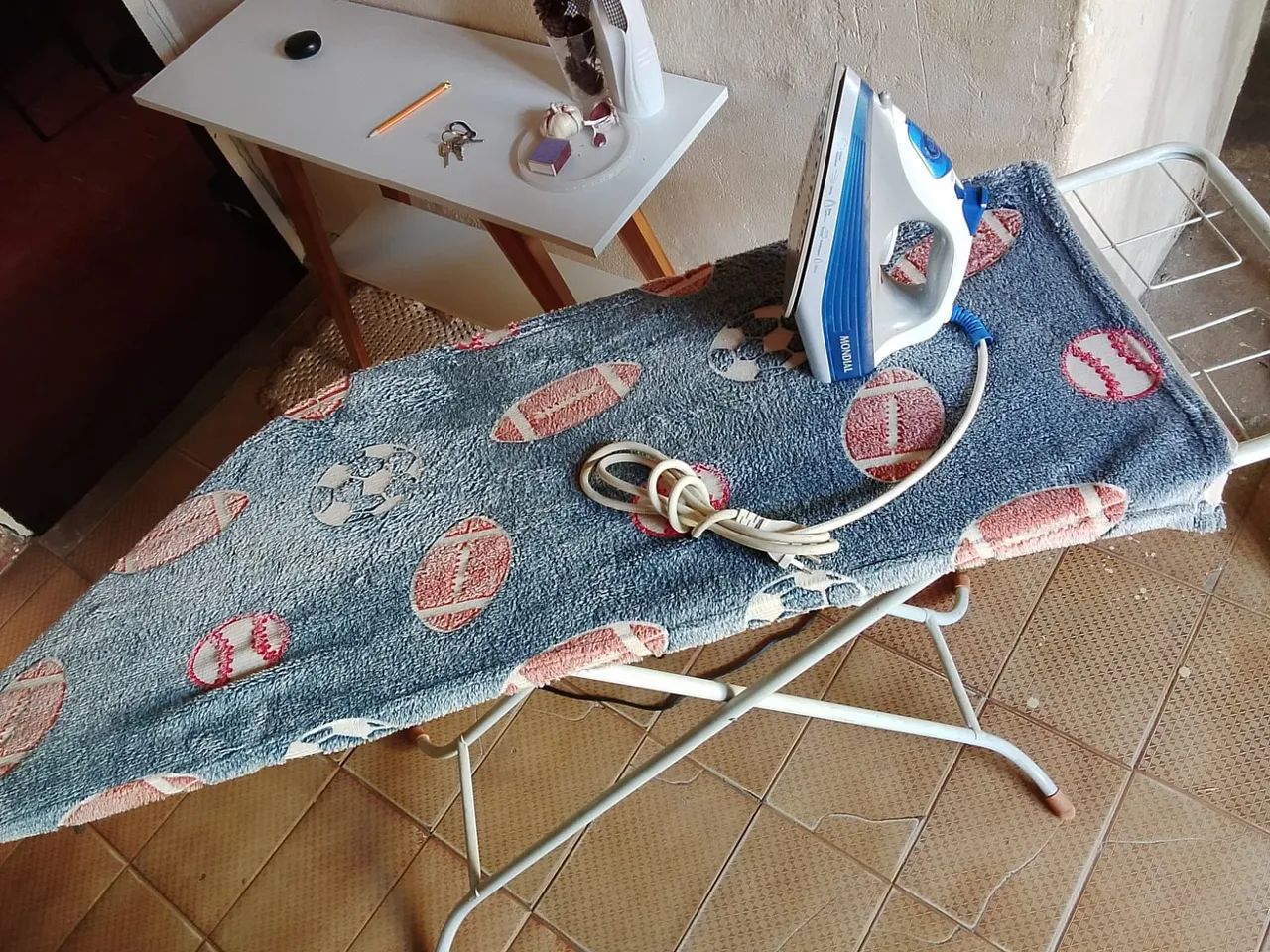 Tábua De Passar Com Ferro 