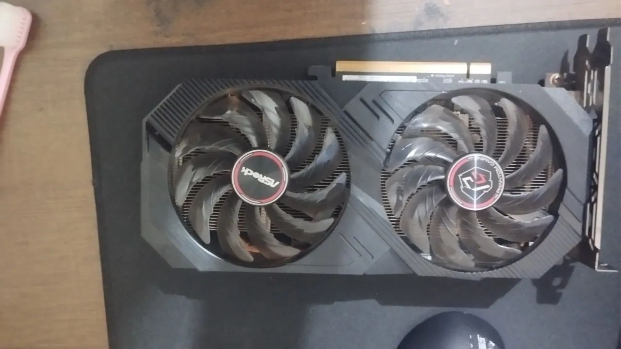 rx6500xt semi nova sem nem um defeito - Foto 2