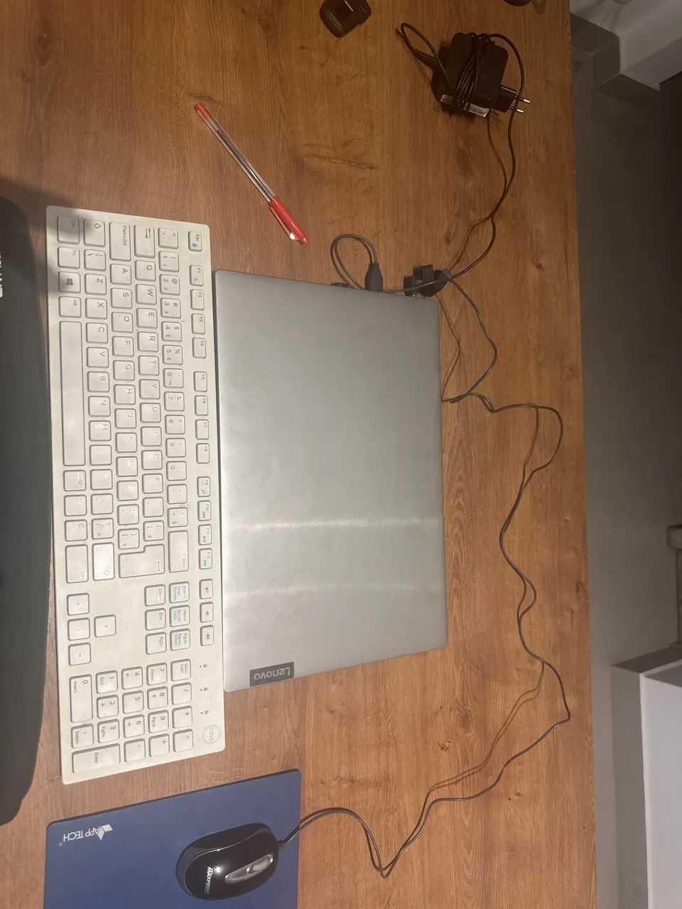 Notebook Lenovo seminovo