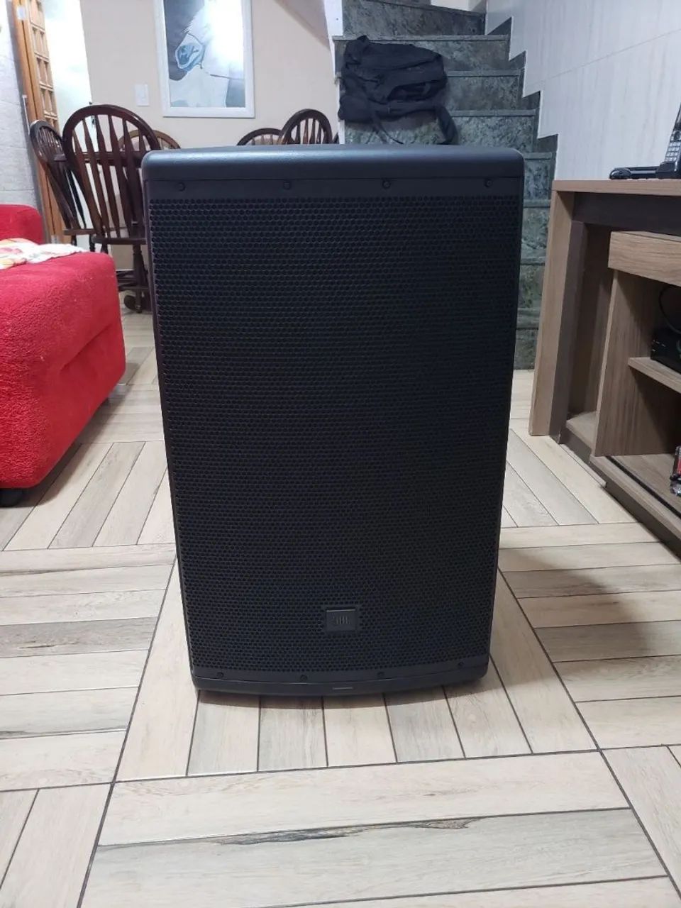 Caixa ativa JBL eon 615 - 1000w 