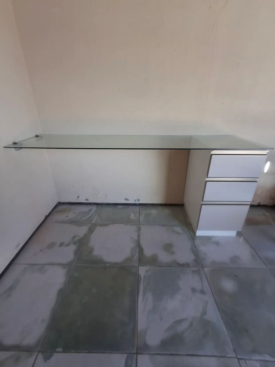 Bancada de vidro com gaveteiro  - Foto 5
