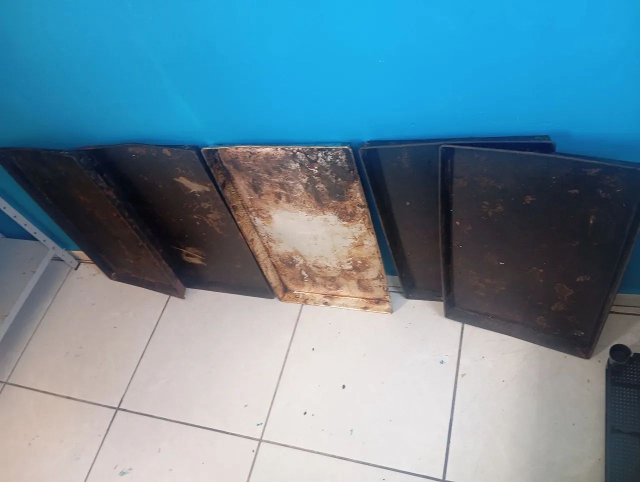 Formas usadas de alumínio e metalão